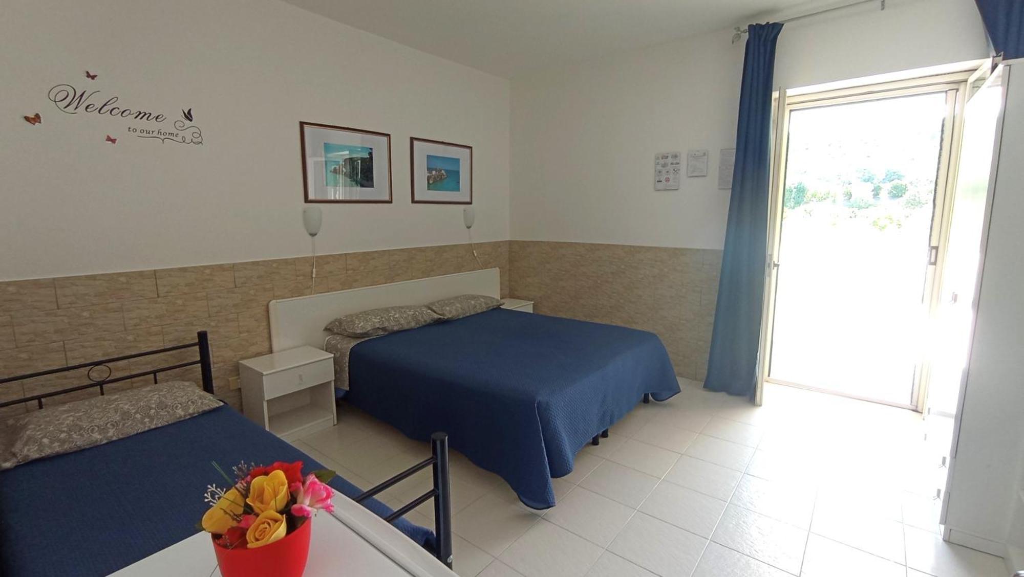 Hotel Residence Villa Ascoli Vieste Buitenkant foto