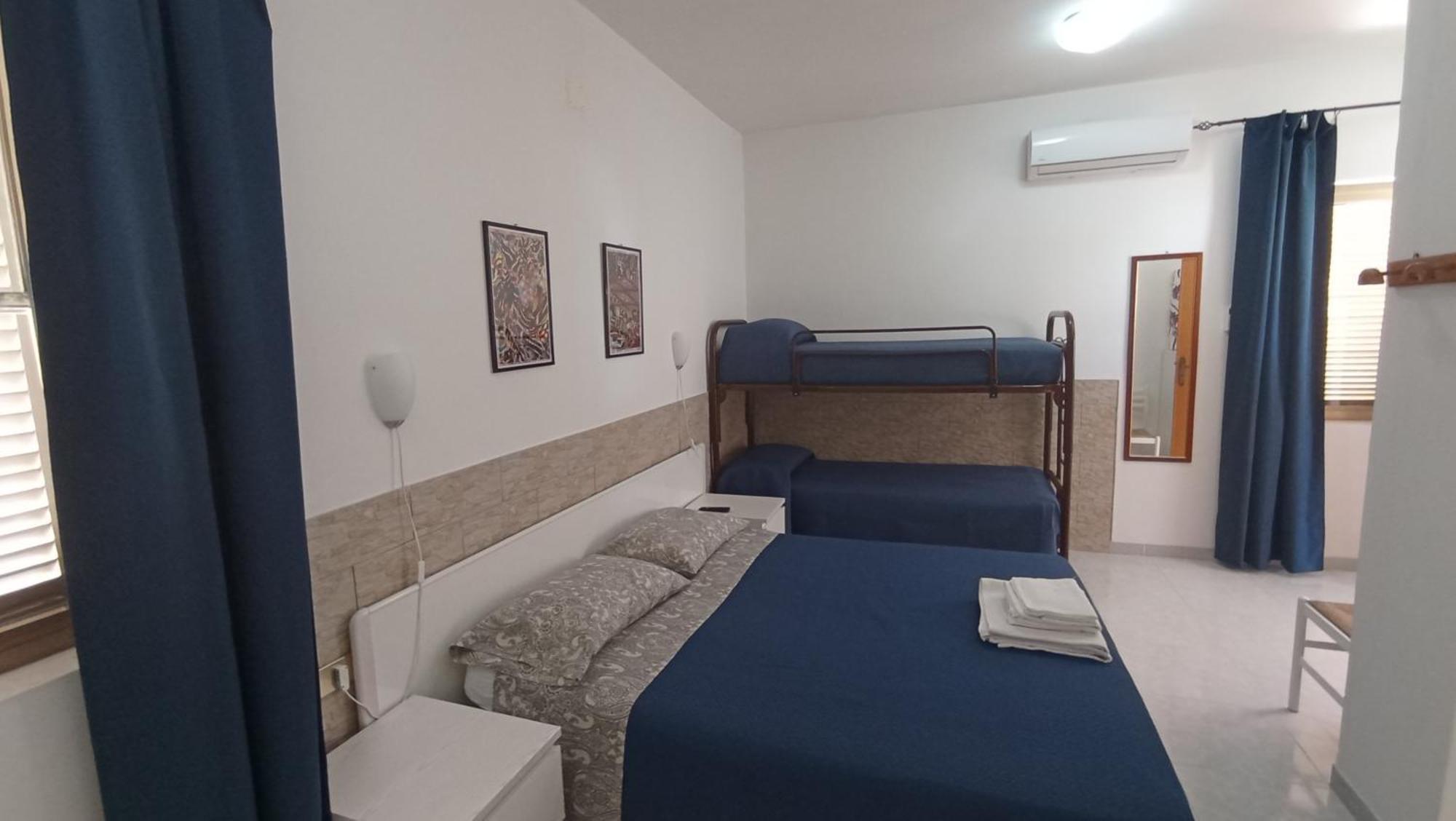 Hotel Residence Villa Ascoli Vieste Buitenkant foto