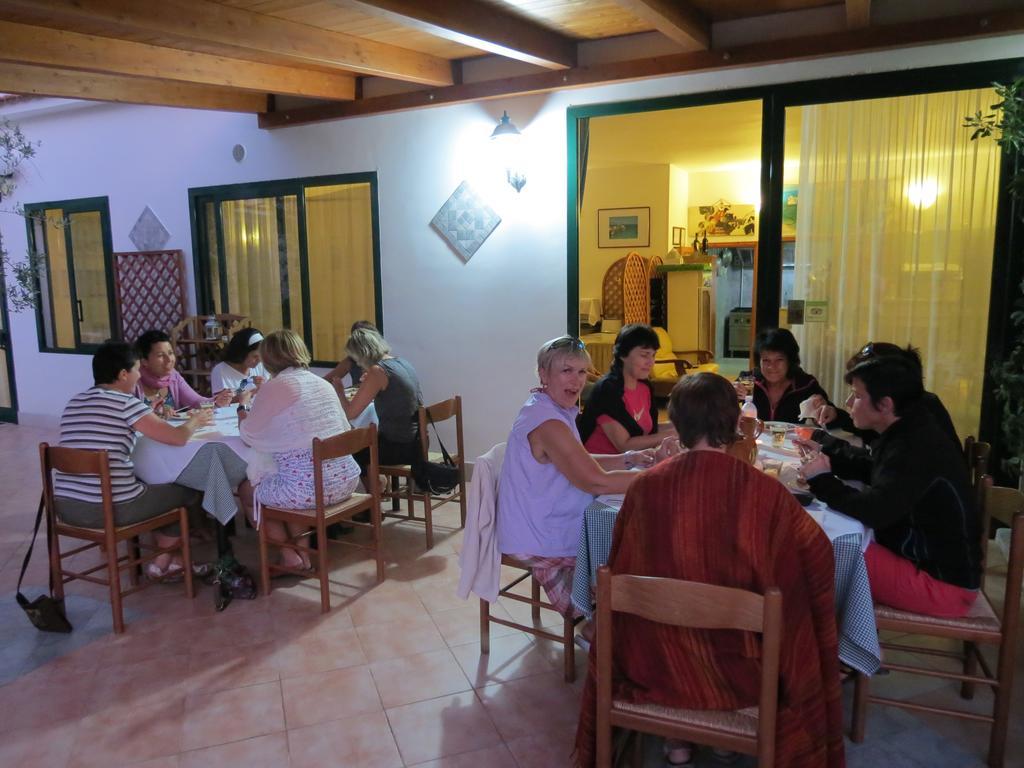 Hotel Residence Villa Ascoli Vieste Buitenkant foto