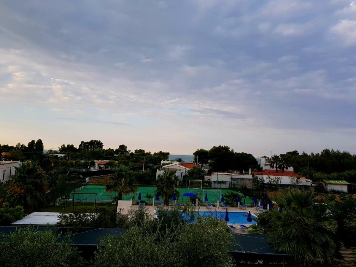 Hotel Residence Villa Ascoli Vieste Buitenkant foto